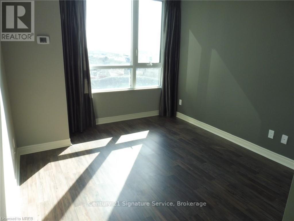 907 - 339 Rathburn Road W, Mississauga, Ontario  L5B 0K6 - Photo 8 - W12521458