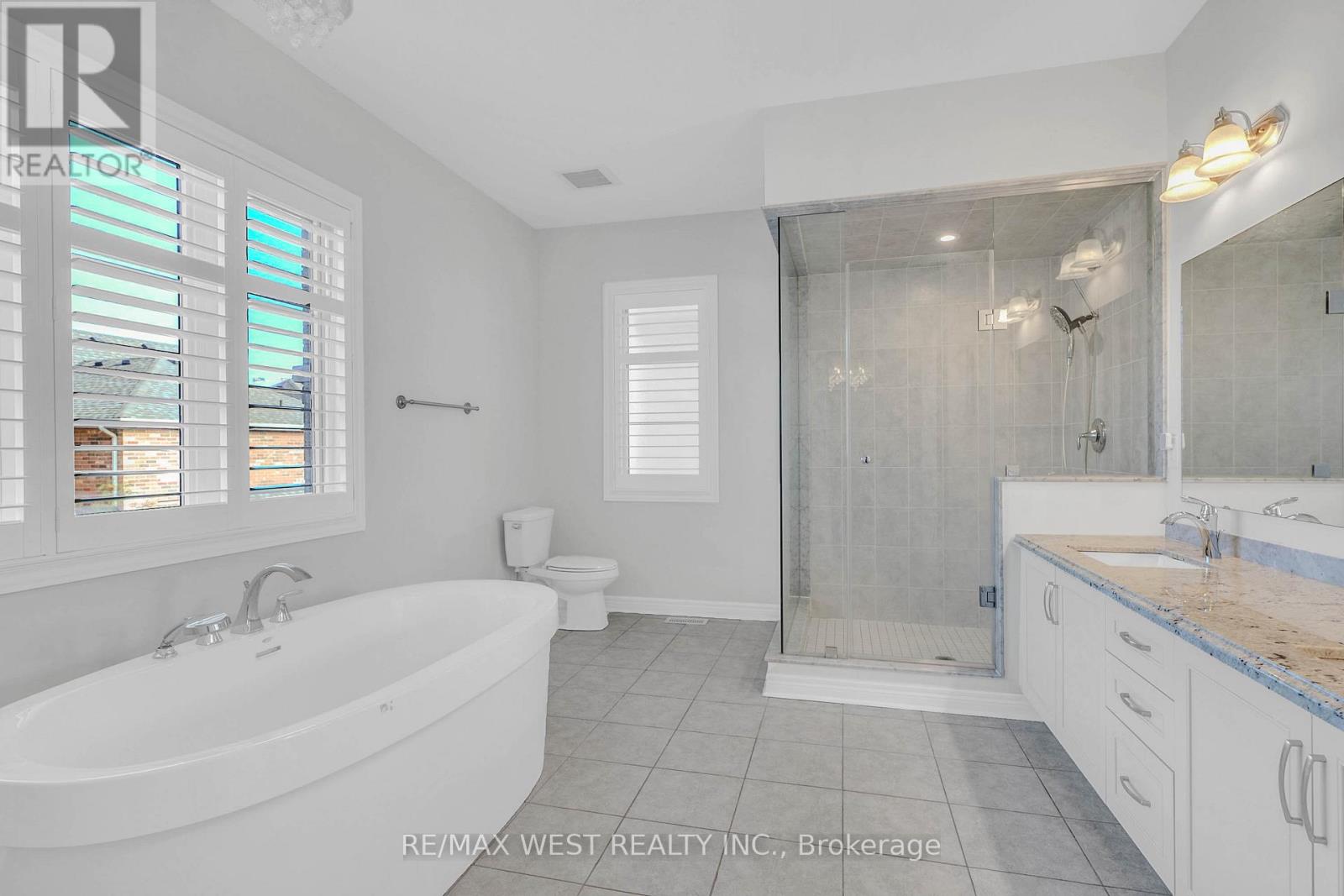 198 Jessie Caverhill Pass, Oakville, Ontario  L6M 0Z6 - Photo 28 - W12521460