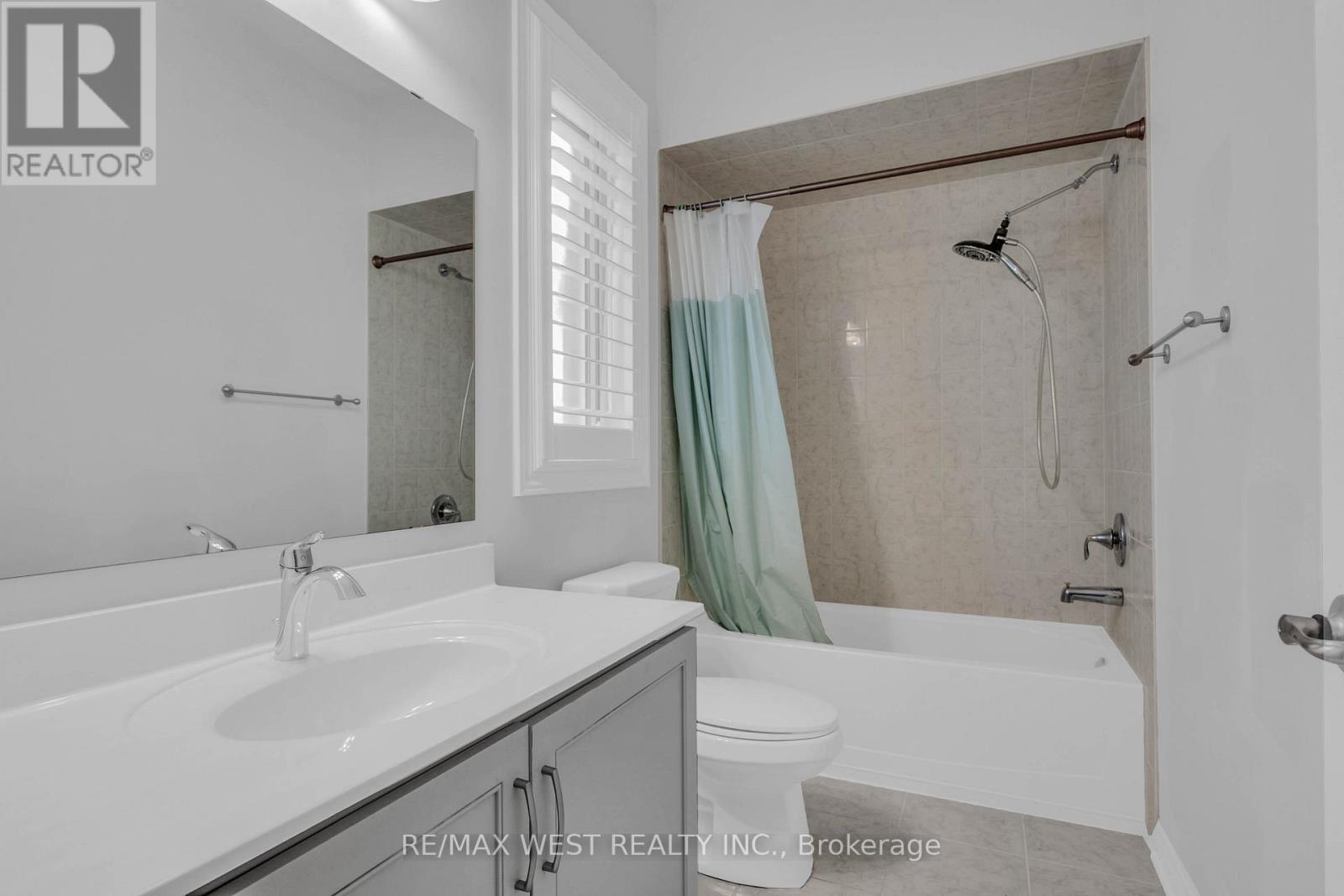 198 Jessie Caverhill Pass, Oakville, Ontario  L6M 0Z6 - Photo 33 - W12521460