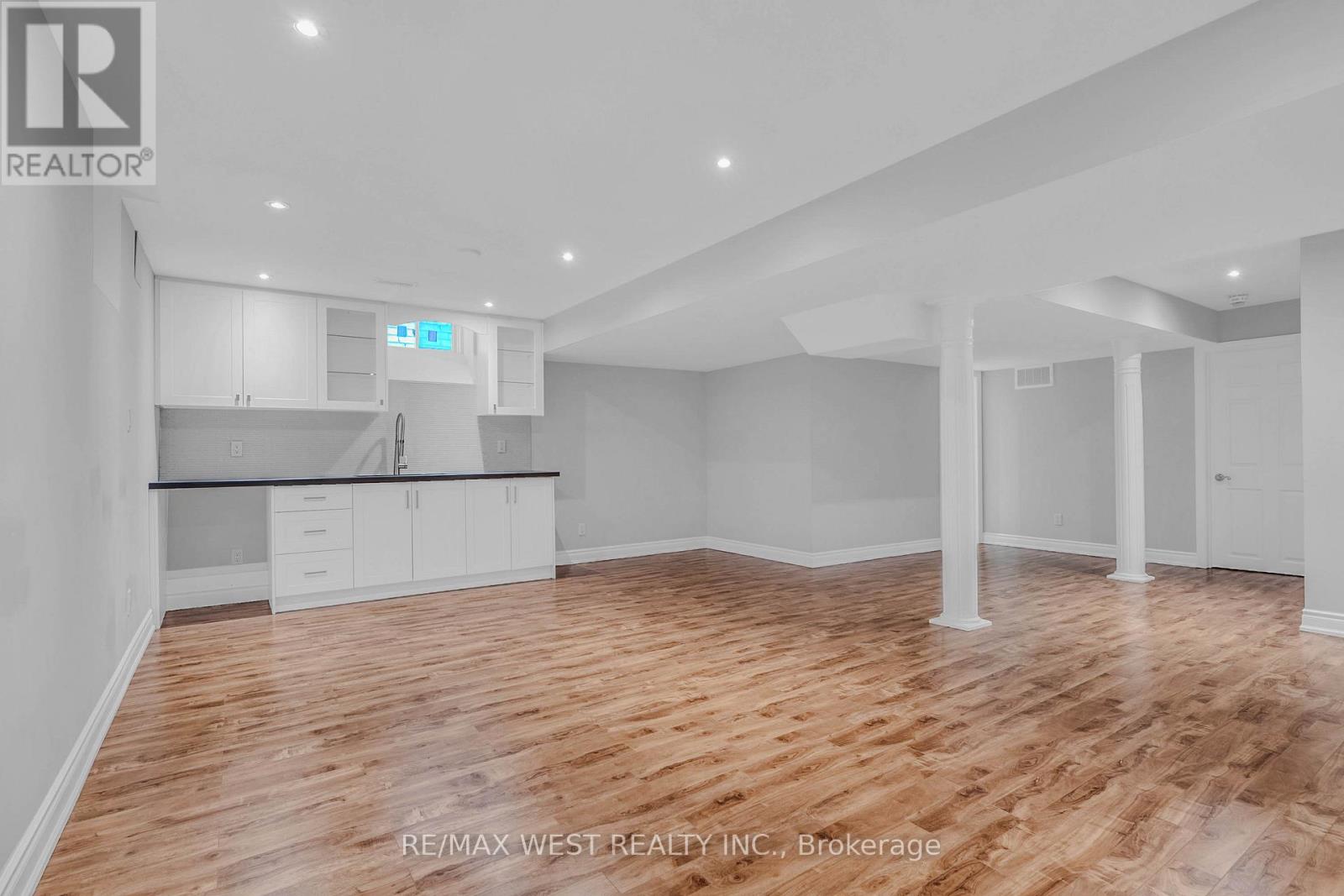 198 Jessie Caverhill Pass, Oakville, Ontario  L6M 0Z6 - Photo 44 - W12521460