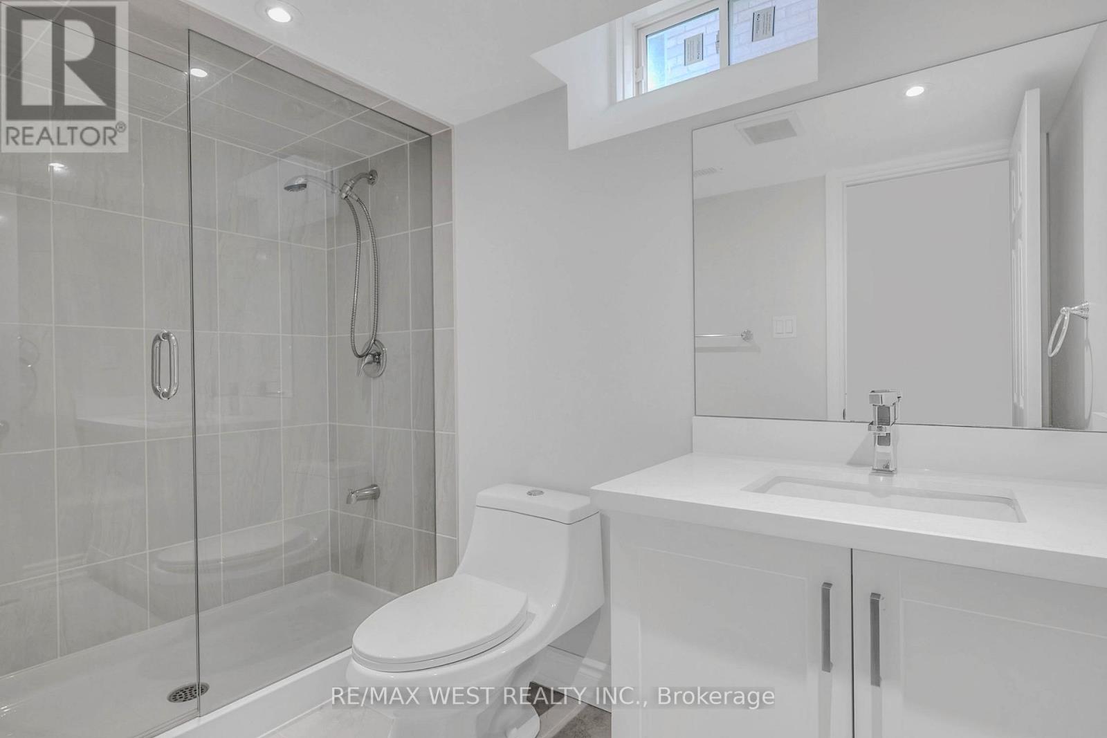 198 Jessie Caverhill Pass, Oakville, Ontario  L6M 0Z6 - Photo 46 - W12521460