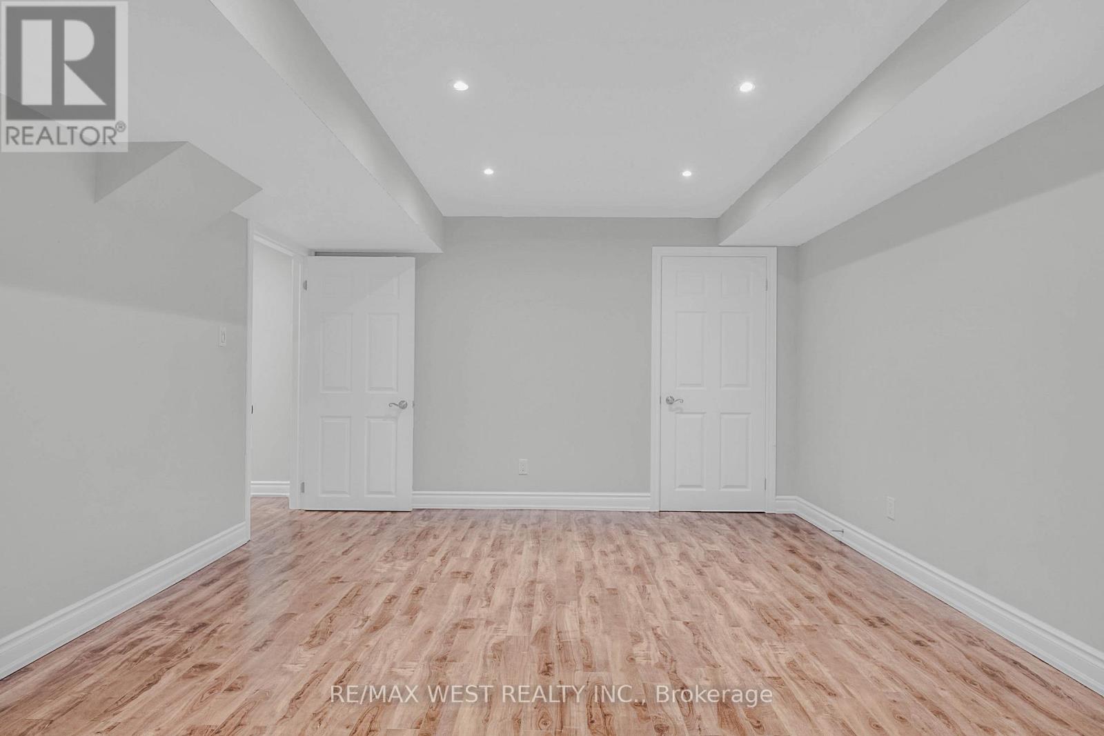 198 Jessie Caverhill Pass, Oakville, Ontario  L6M 0Z6 - Photo 48 - W12521460