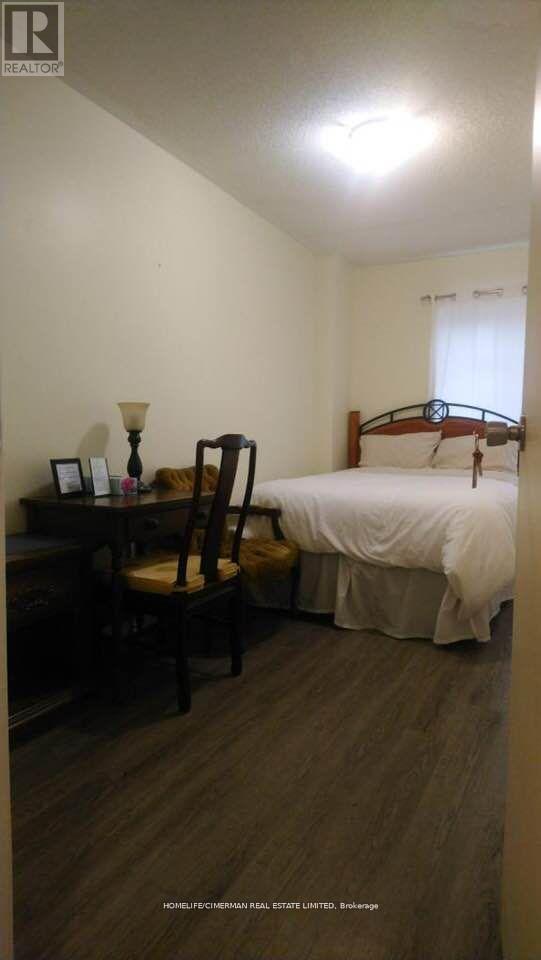 313 Murray Ross Parkway, Toronto, Ontario  M3J 3N8 - Photo 12 - W12521480