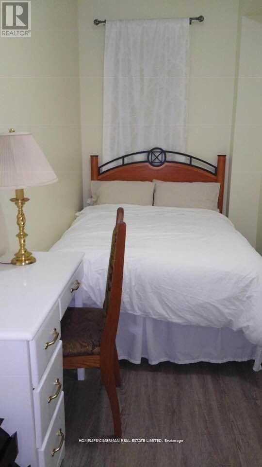 313 Murray Ross Parkway, Toronto, Ontario  M3J 3N8 - Photo 14 - W12521480