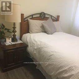 313 Murray Ross Parkway, Toronto, Ontario  M3J 3N8 - Photo 17 - W12521480