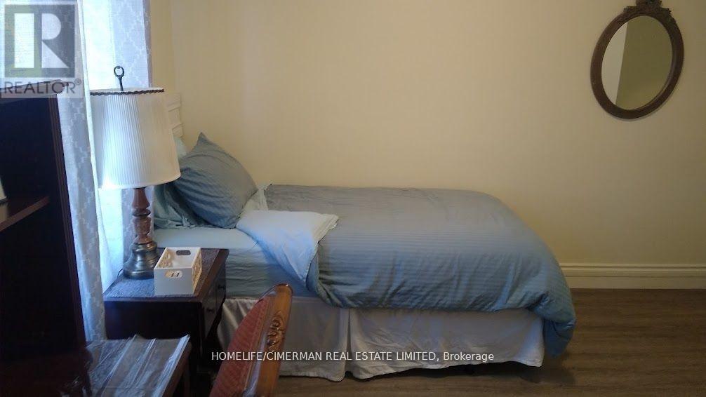 313 Murray Ross Parkway, Toronto, Ontario  M3J 3N8 - Photo 31 - W12521480