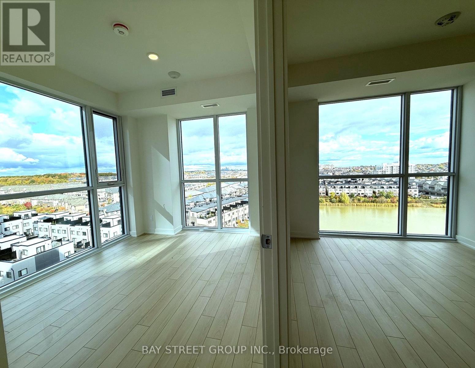 1003 - 3071 Trafalgar Road, Oakville, Ontario  L6H 8C6 - Photo 8 - W12521486