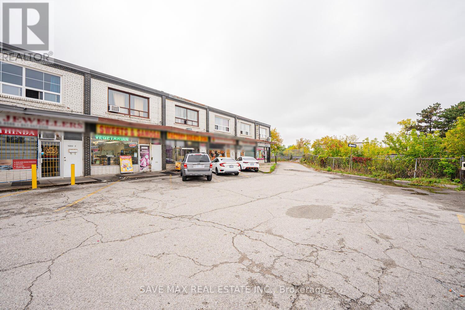 7060 Airport Road, Mississauga, Ontario  L4T 2G8 - Photo 29 - W12521494