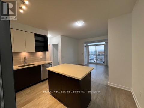 1601 - 4699 Glen Erin Drive, Mississauga, Ontario  L5N 3L3 - Photo 13 - W12521496