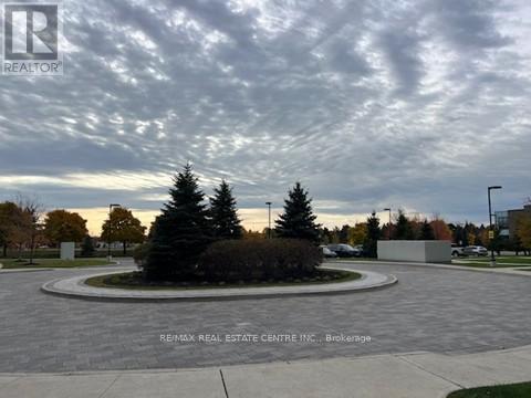 1601 - 4699 Glen Erin Drive, Mississauga, Ontario  L5N 3L3 - Photo 2 - W12521496