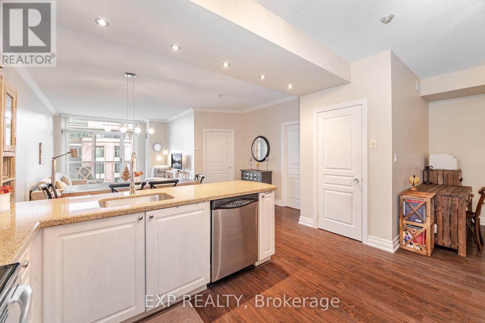 513 - 80 Port Street E, Mississauga, Ontario  L5G 4V6 - Photo 14 - W12521510