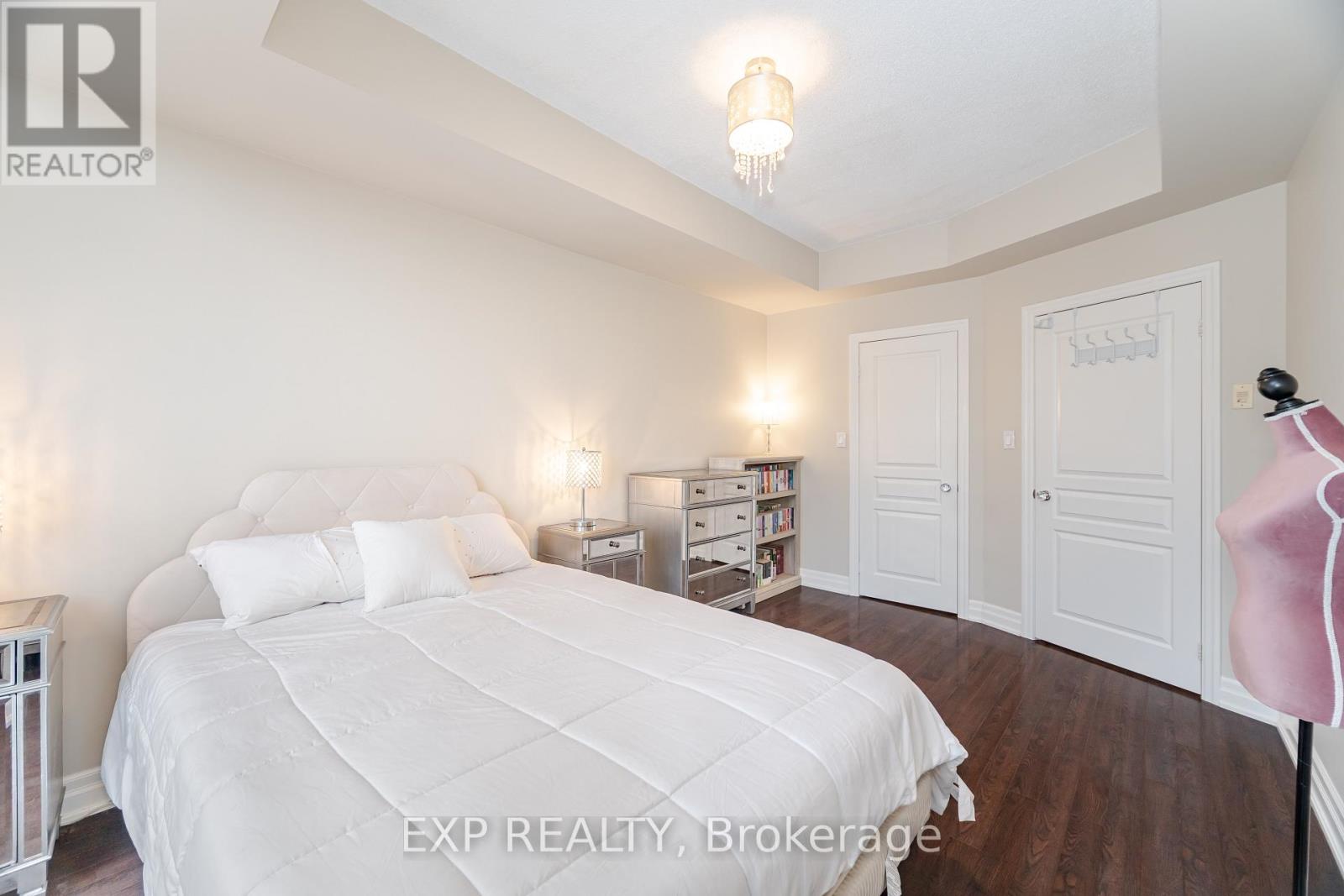 513 - 80 Port Street E, Mississauga, Ontario  L5G 4V6 - Photo 25 - W12521510