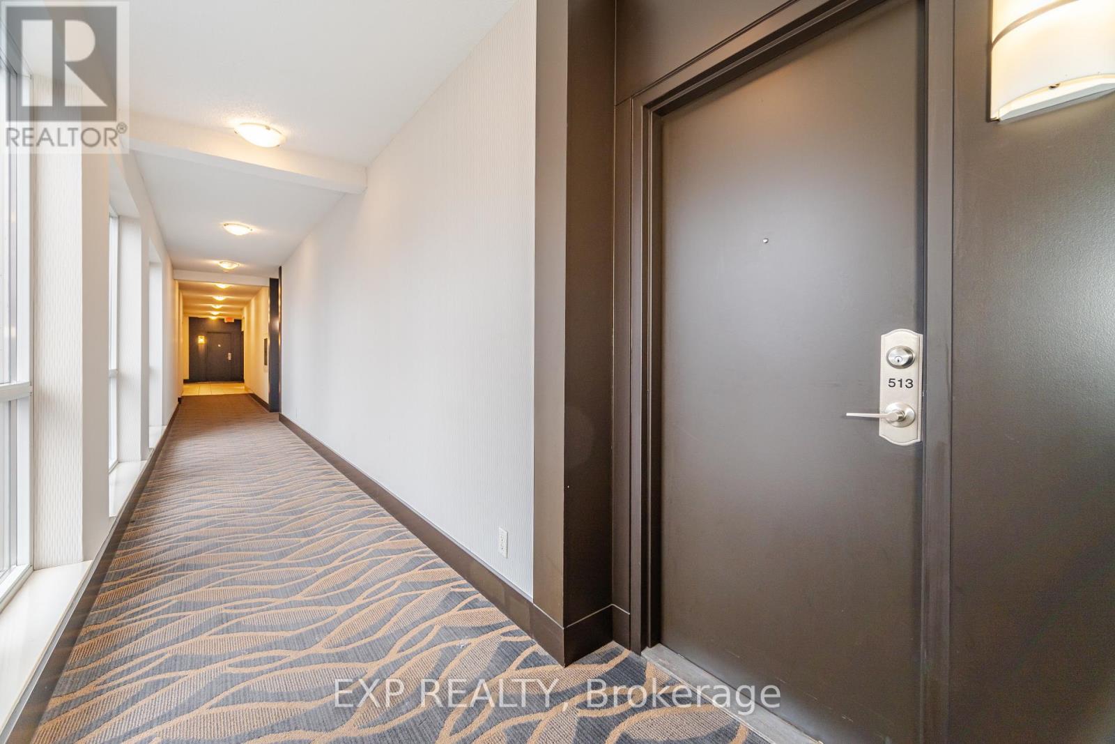 513 - 80 Port Street E, Mississauga, Ontario  L5G 4V6 - Photo 4 - W12521510