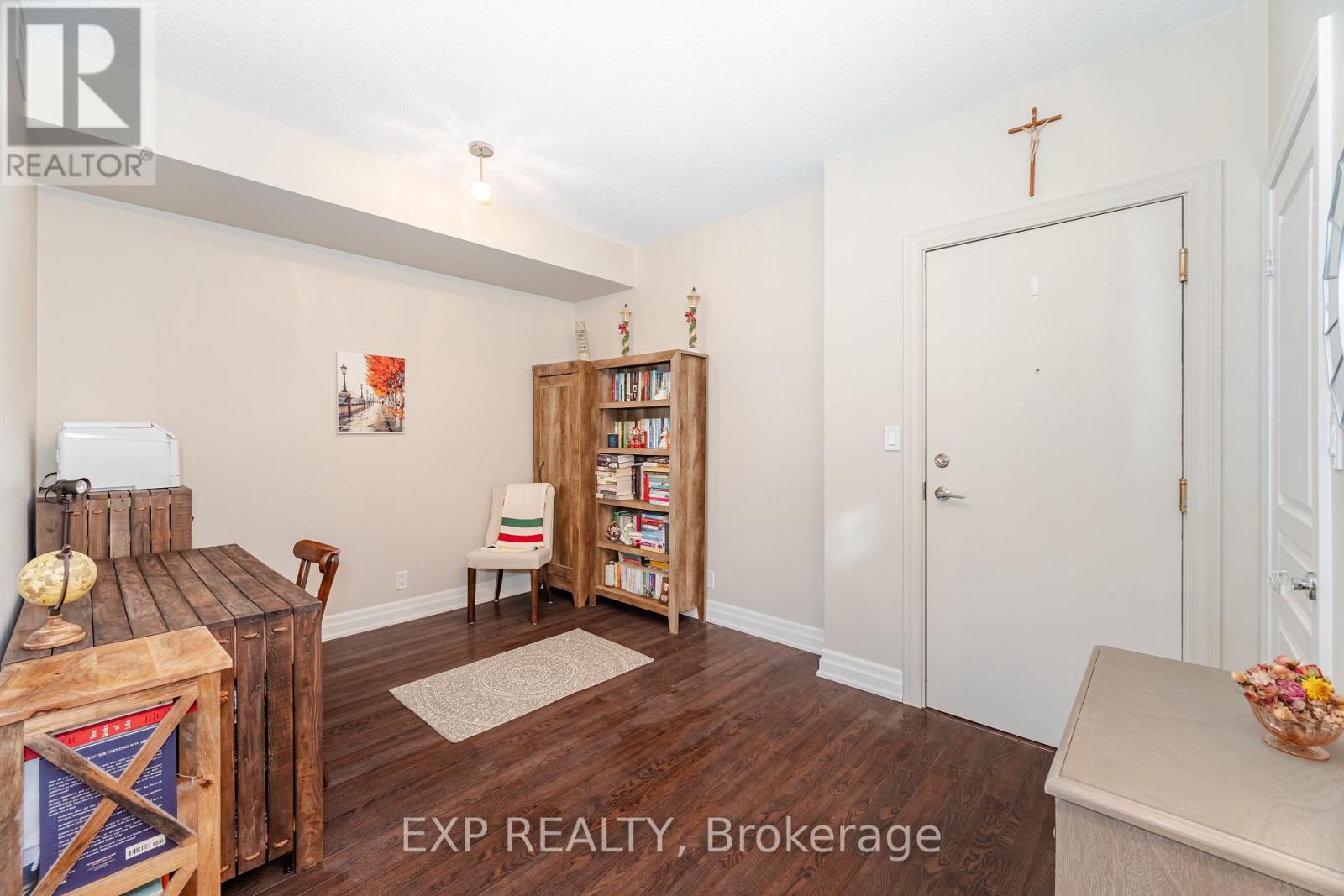 513 - 80 Port Street E, Mississauga, Ontario  L5G 4V6 - Photo 6 - W12521510