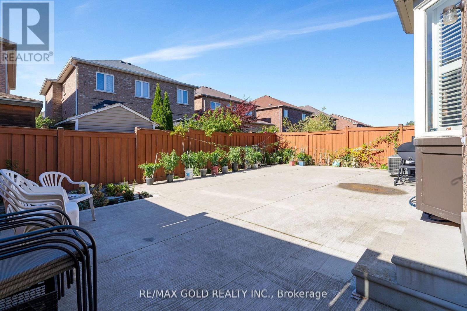 82 Amaranth Crescent, Brampton, Ontario  L7A 0L4 - Photo 33 - W12521514