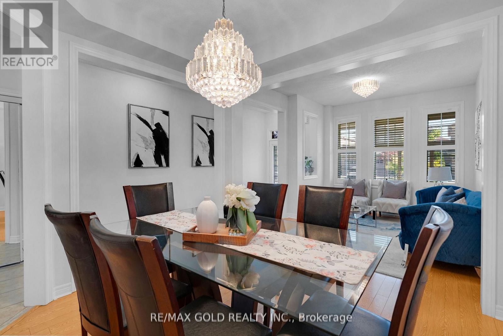 82 Amaranth Crescent, Brampton, Ontario  L7A 0L4 - Photo 8 - W12521514