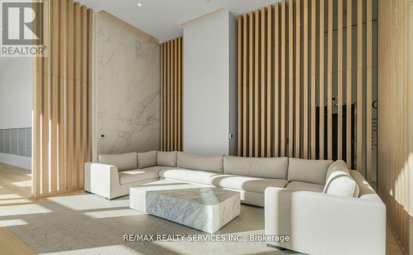 720 - 3009 Novar Road, Mississauga, Ontario  L5B 1H7 - Photo 5 - W12521548