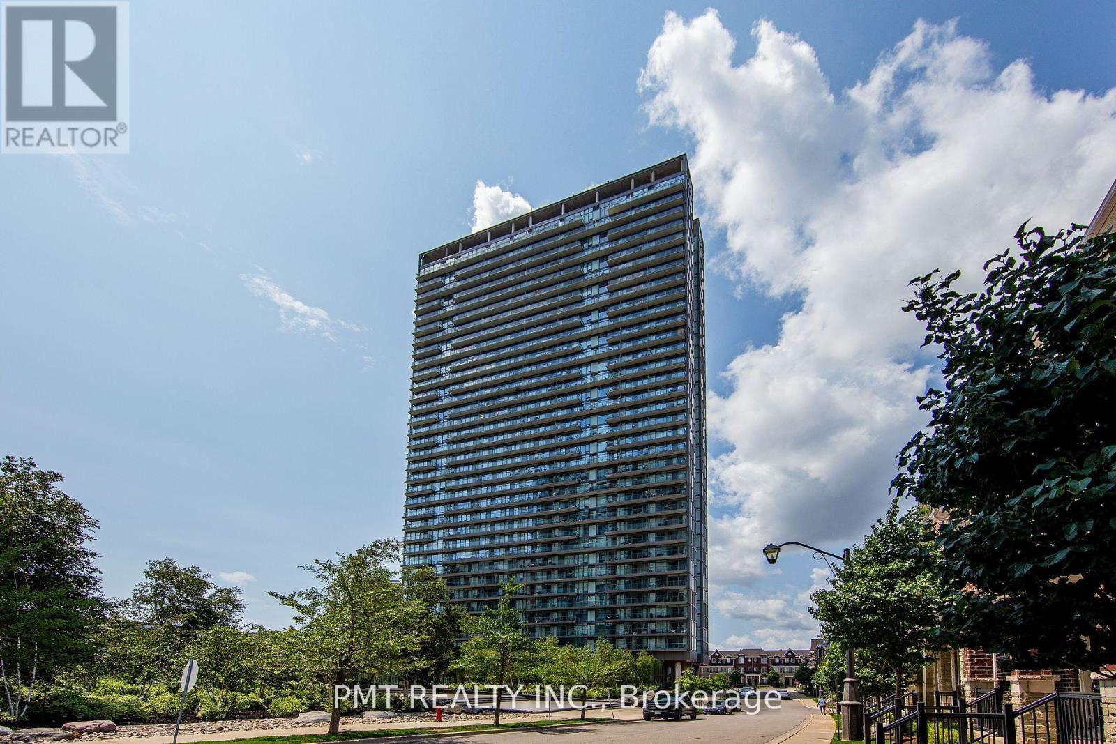 612 - 105 THE QUEENSWAY, Toronto, Ontario