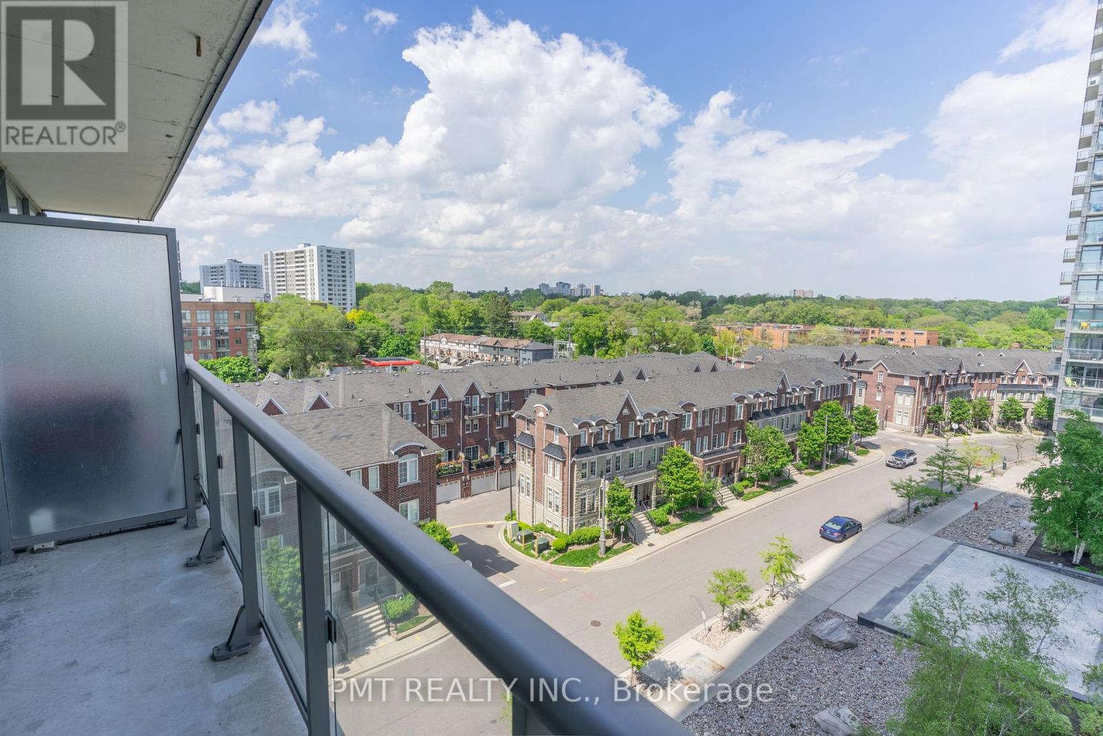 612 - 105 The Queensway, Toronto, Ontario  M6S 5B5 - Photo 12 - W12521556