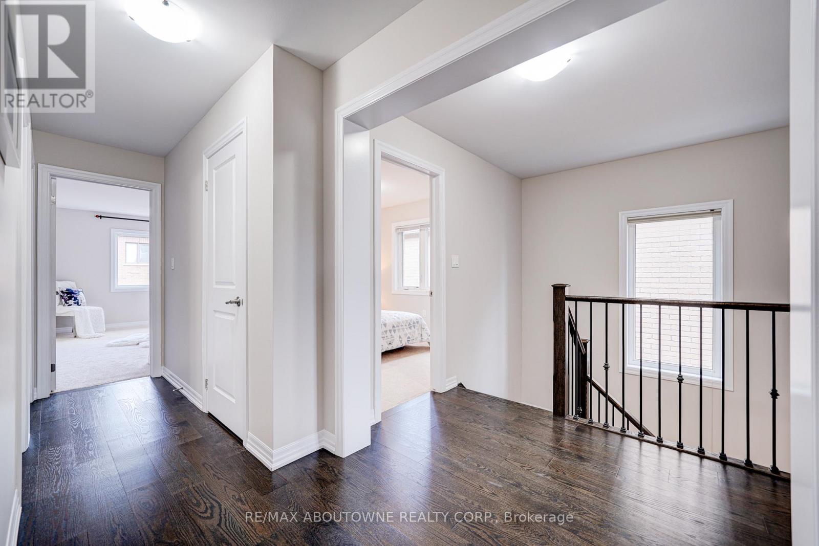 385 Dahlia Trail, Oakville, Ontario  L6M 4M2 - Photo 13 - W12521572