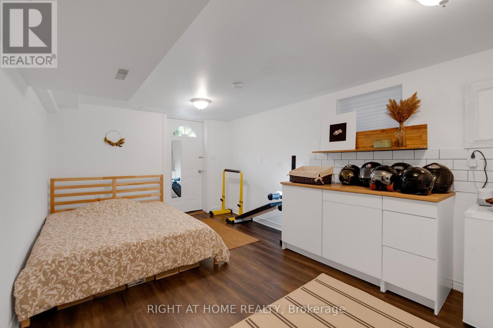 1642 Dufferin Street, Toronto, Ontario  M6H 3L8 - Photo 21 - W12521586