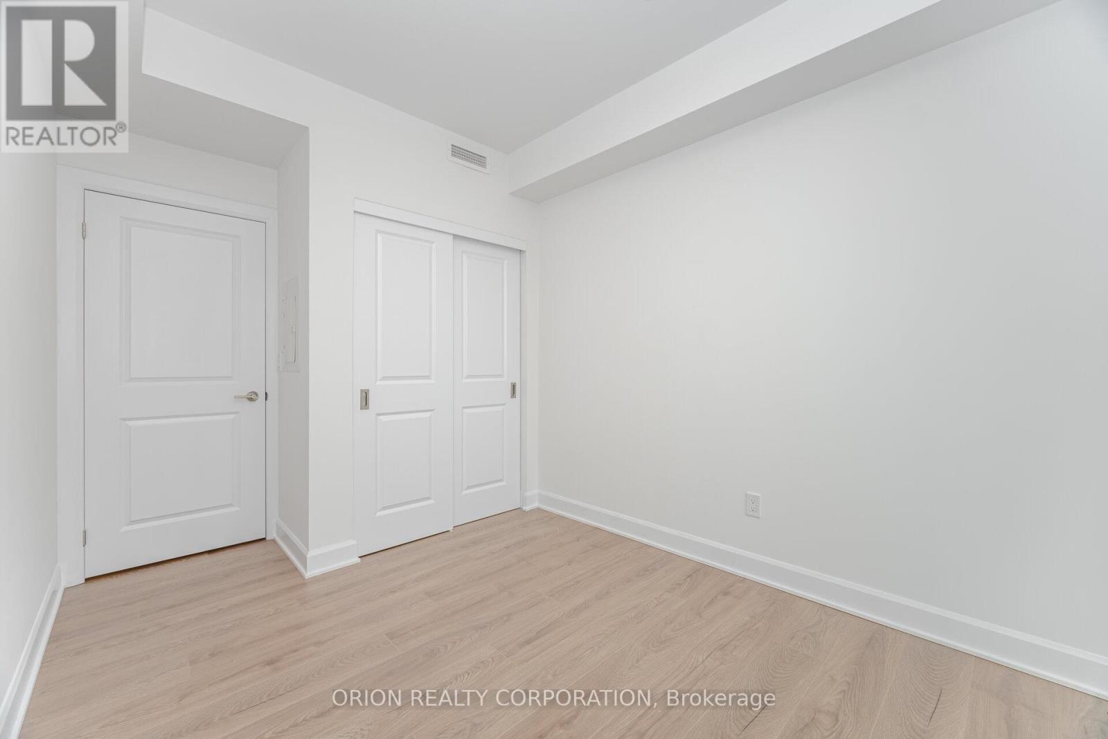 410 - 3240 William Coltson Avenue, Oakville, Ontario  L6H 8C8 - Photo 23 - W12521594