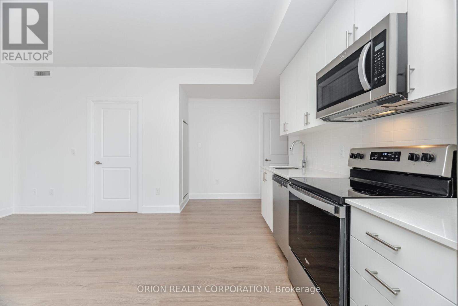 410 - 3240 William Coltson Avenue, Oakville, Ontario  L6H 8C8 - Photo 7 - W12521594