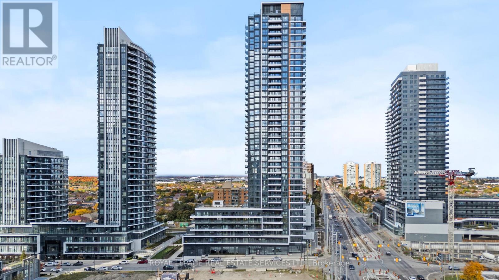 810 - 15 Watergarden Drive, Mississauga, Ontario  L5N 1H1 - Photo 2 - W12521612