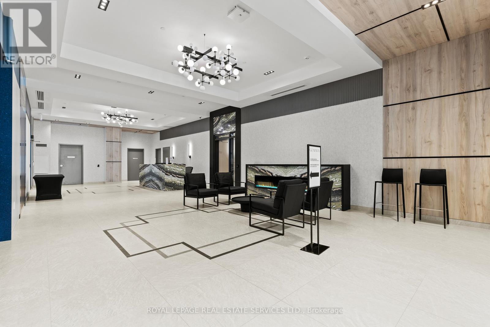 810 - 15 Watergarden Drive, Mississauga, Ontario  L5N 1H1 - Photo 5 - W12521612