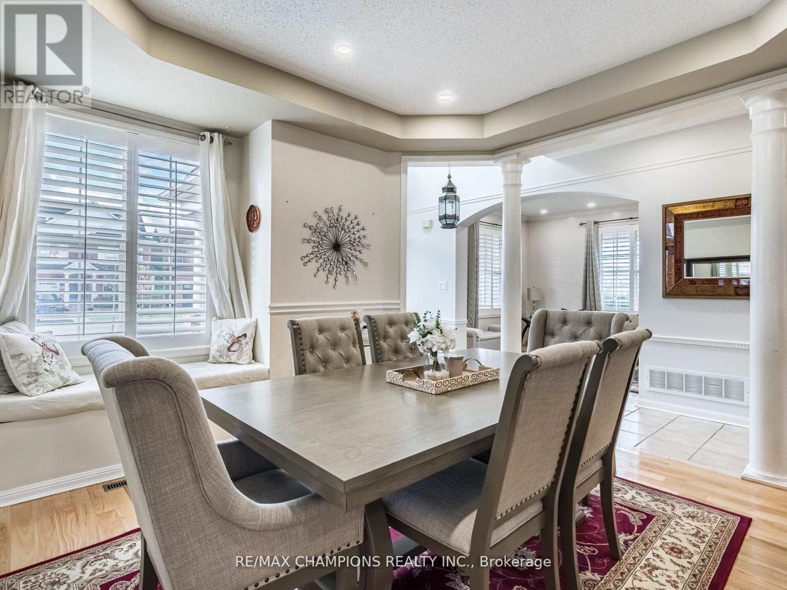 707 Trudeau Drive, Milton, Ontario  L9T 5L4 - Photo 10 - W12521626