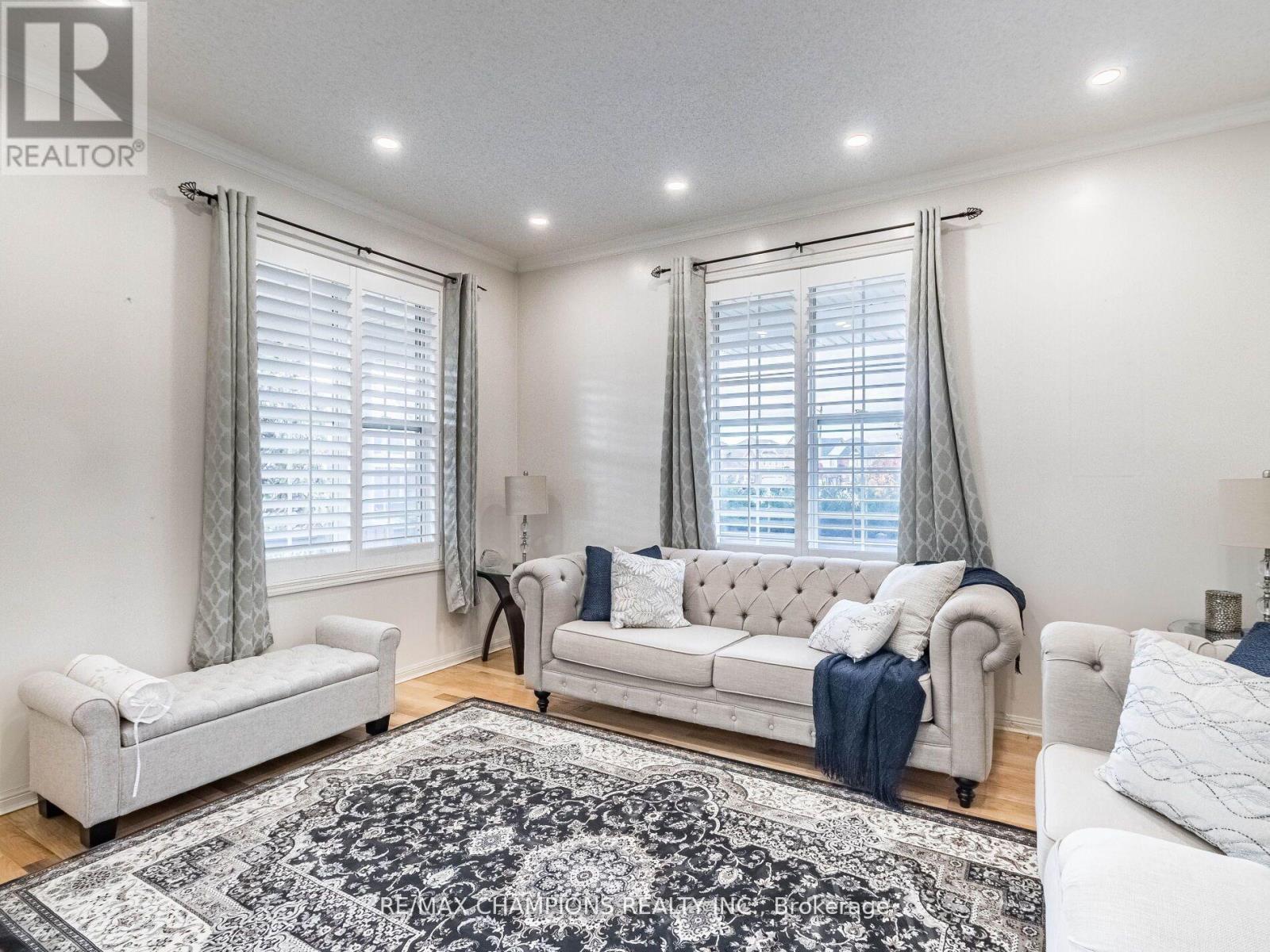 707 Trudeau Drive, Milton, Ontario  L9T 5L4 - Photo 22 - W12521626