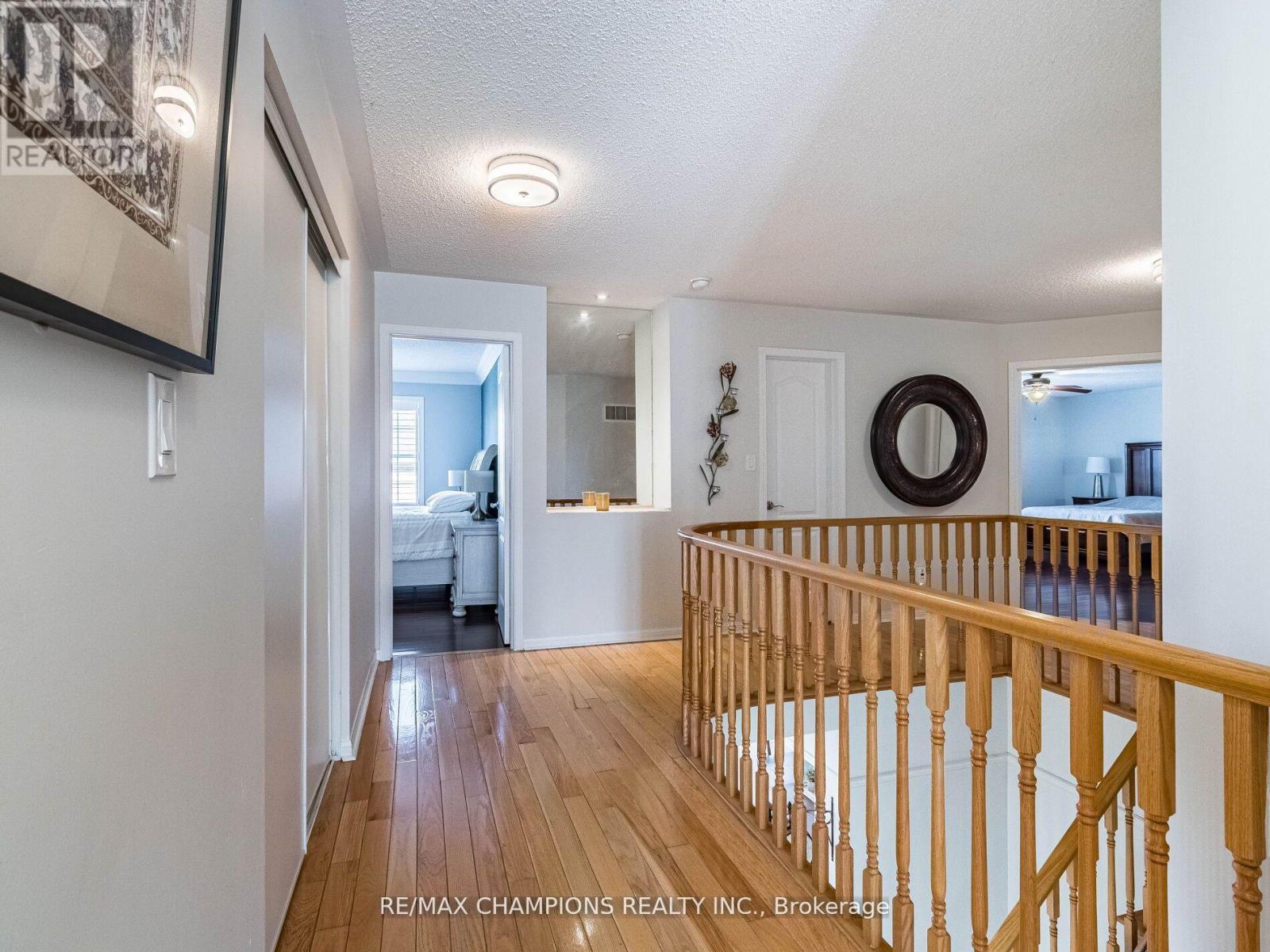 707 Trudeau Drive, Milton, Ontario  L9T 5L4 - Photo 37 - W12521626