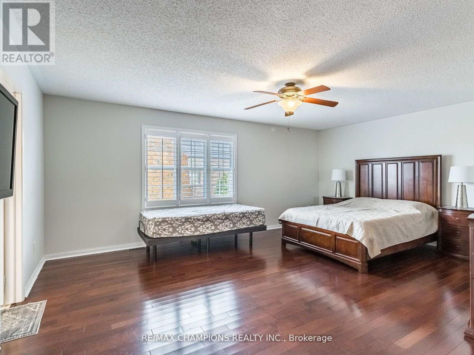 707 Trudeau Drive, Milton, Ontario  L9T 5L4 - Photo 38 - W12521626