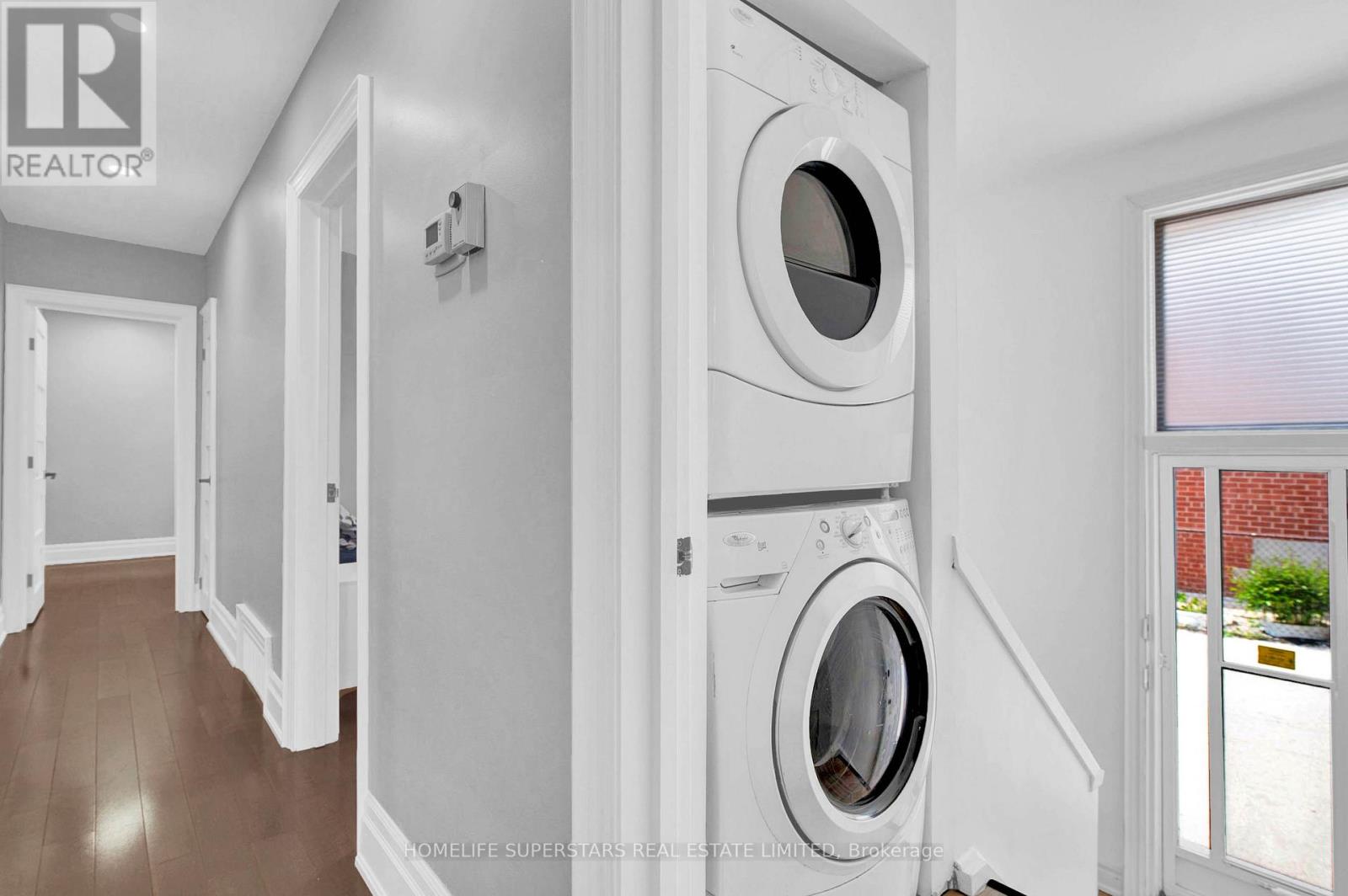 24 Archway Crescent, Toronto, Ontario  M9M 1V6 - Photo 24 - W12521632