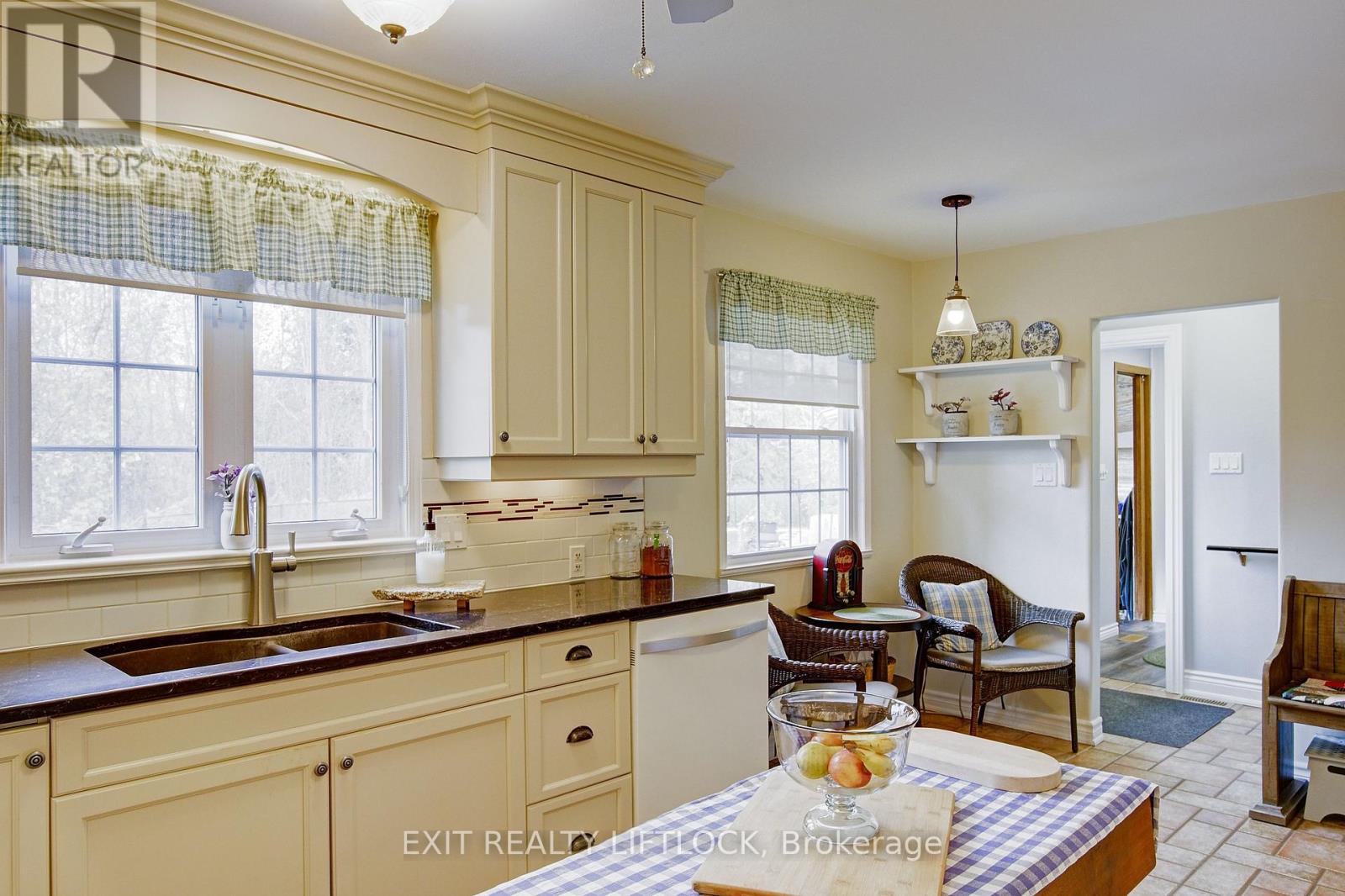 544 County Road 8, Douro-Dummer, Ontario  K0L 2H0 - Photo 14 - X12476524