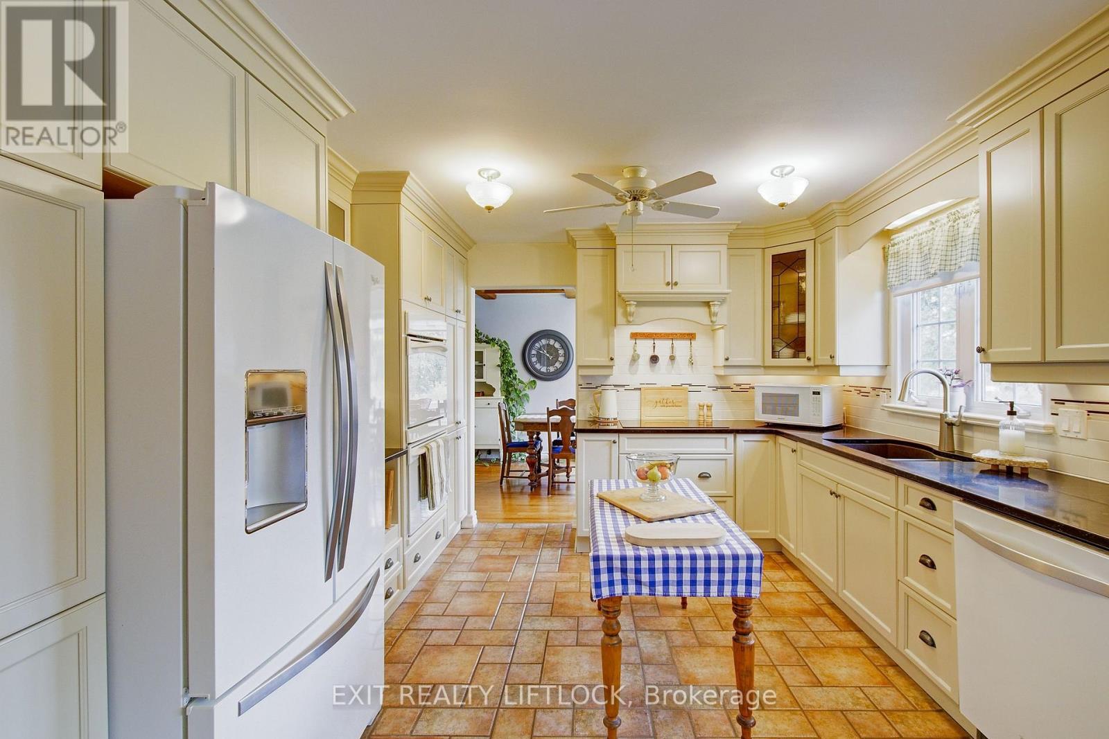 544 County Road 8, Douro-Dummer, Ontario  K0L 2H0 - Photo 9 - X12476524