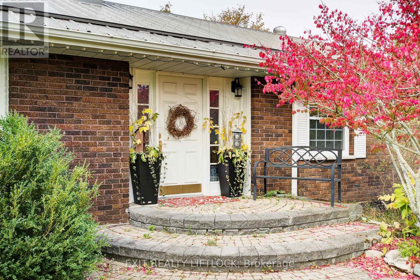 544 County Road 8, Douro-Dummer, Ontario  K0L 2H0 - Photo 3 - X12476524