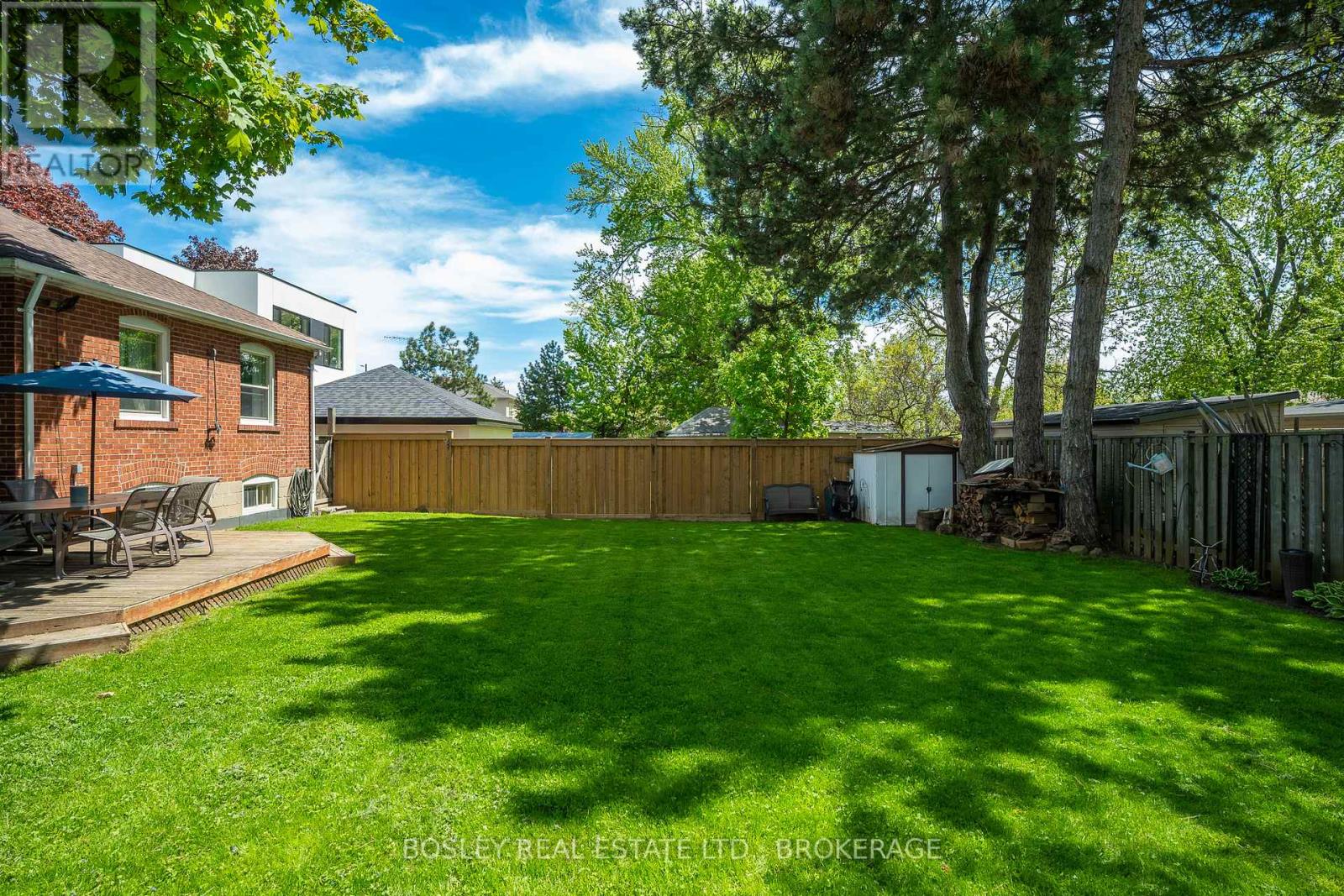 1568 Asgard Drive, Mississauga, Ontario  L5E 2B9 - Photo 16 - W12446789