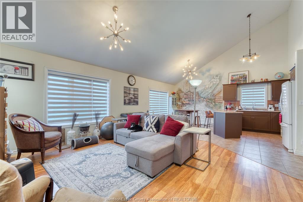 11460 Timber Bay Crescent, Windsor, Ontario N8R 2K9 - Photo 12 - 25028337