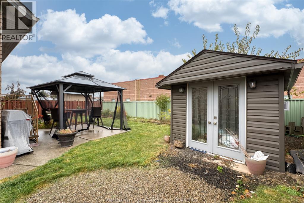 11460 Timber Bay Crescent, Windsor, Ontario N8R 2K9 - Photo 38 - 25028337