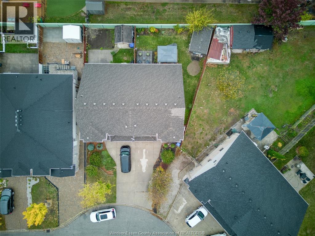 11460 Timber Bay Crescent, Windsor, Ontario N8R 2K9 - Photo 7 - 25028337