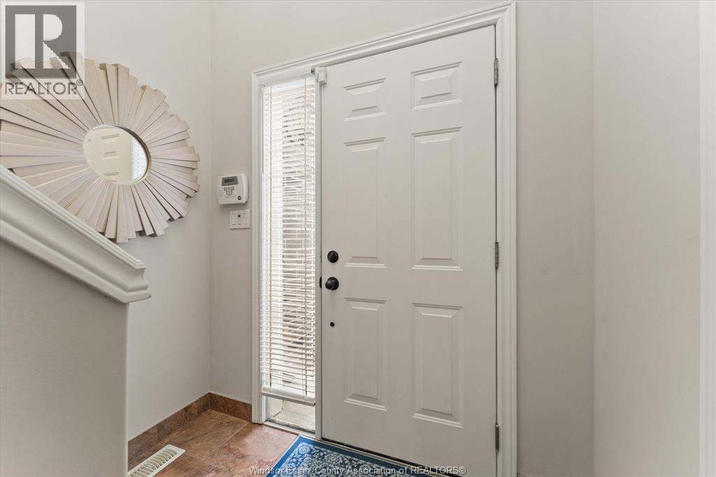 2440 Timbercrest, Windsor, Ontario N8P 1S2 - Photo 6 - 25028321