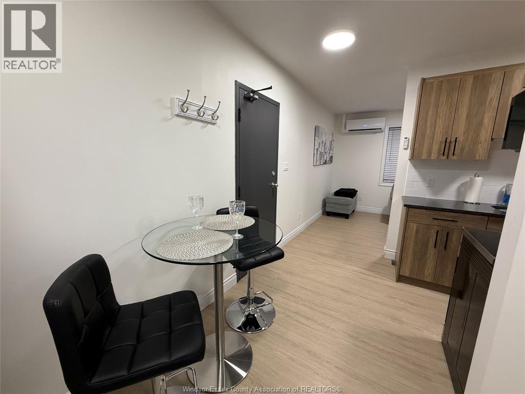 808 Ottawa Street Unit# 3, Windsor, Ontario N8X 2C6 - Photo 3 - 25028320