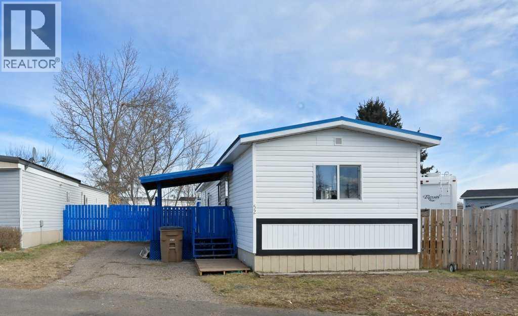 52 Lake Stafford Crescent, Brooks, Alberta  T0J 2A0 - Photo 1 - A2267547