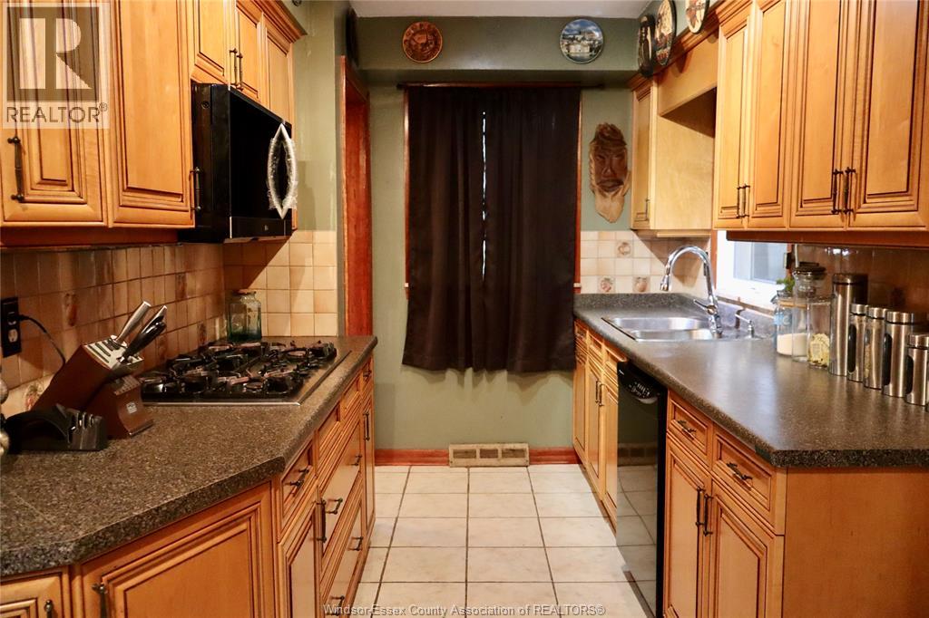 3086 Avondale Avenue, Windsor, Ontario  N9E 1X3 - Photo 5 - 25028329