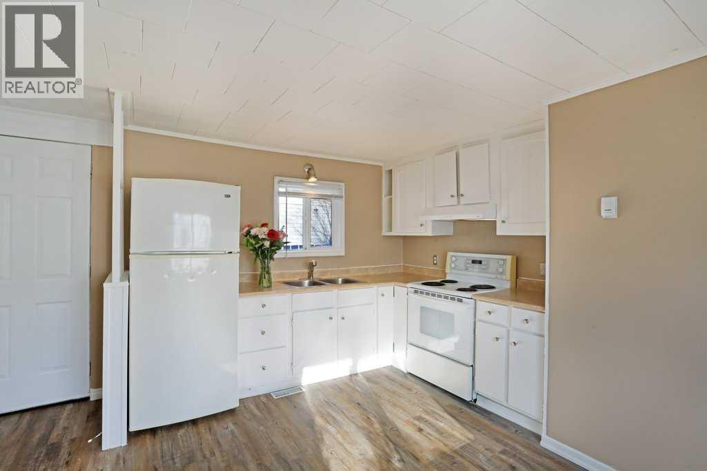 52 Lake Stafford Crescent, Brooks, Alberta  T0J 2A0 - Photo 8 - A2267547