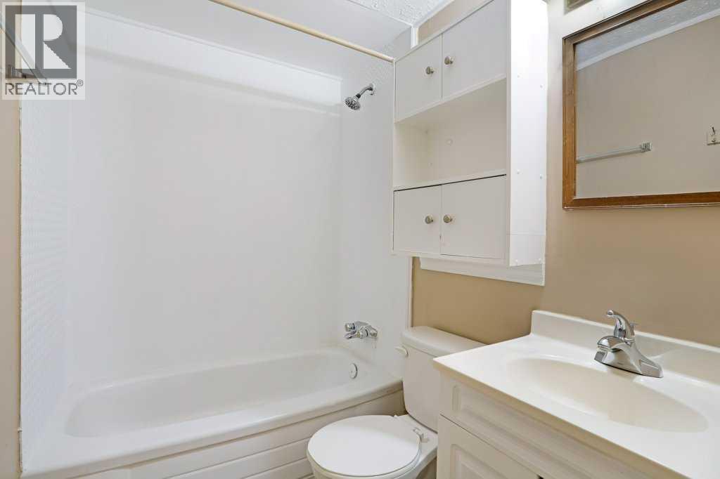 52 Lake Stafford Crescent, Brooks, Alberta  T0J 2A0 - Photo 12 - A2267547