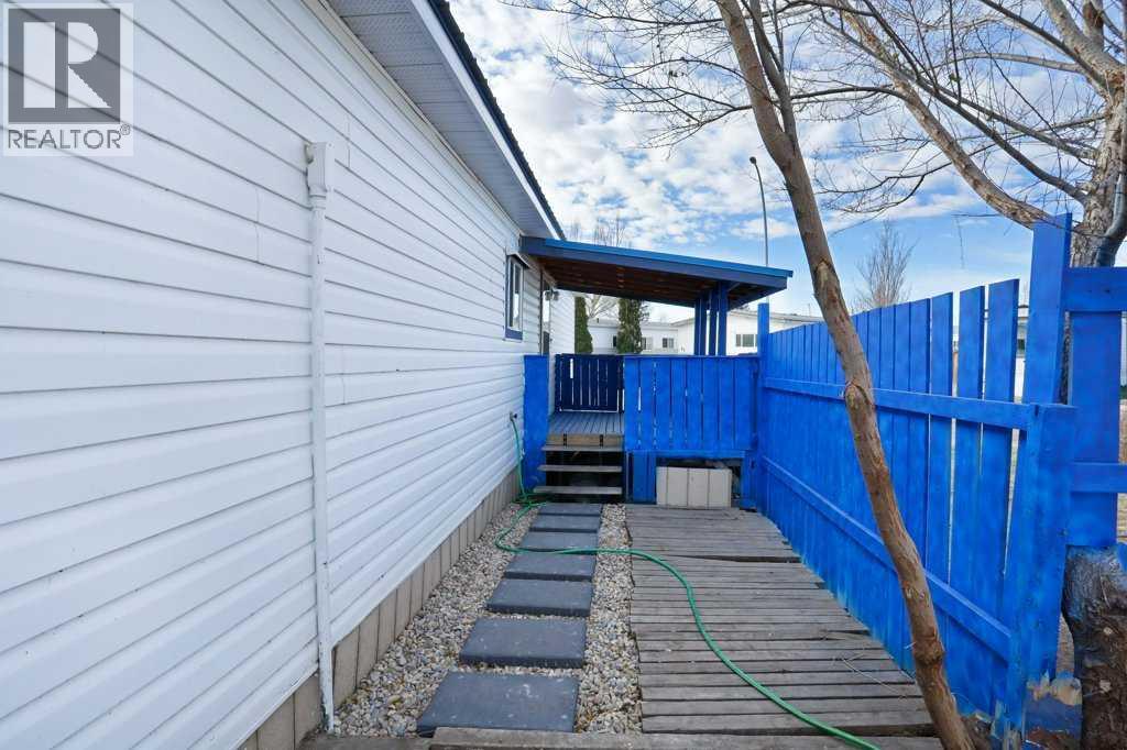 52 Lake Stafford Crescent, Brooks, Alberta  T0J 2A0 - Photo 22 - A2267547