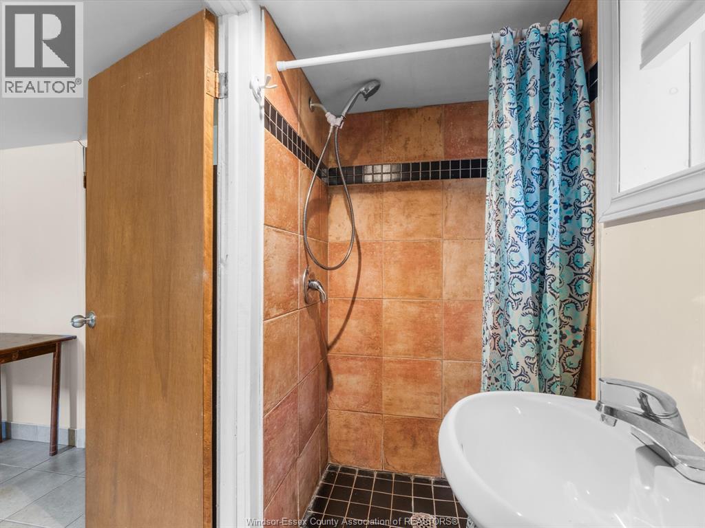 3493 Peter Street, Windsor, Ontario N9C 1J4 - Photo 26 - 25028346