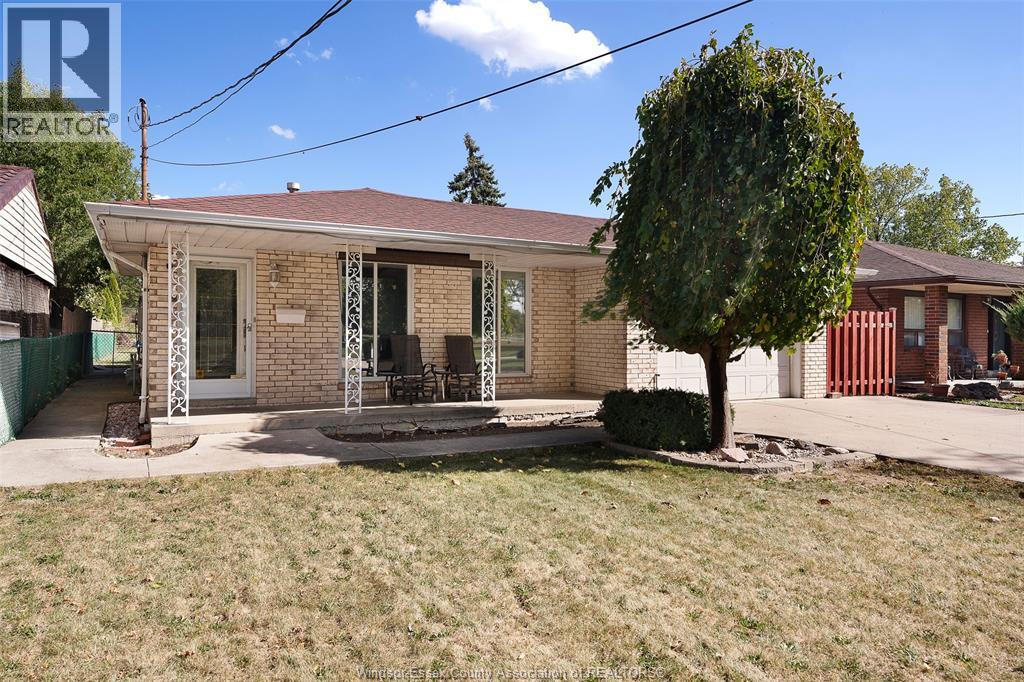 1066 Riverdale Avenue, Windsor, Ontario  N8S 3N6 - Photo 4 - 25028347